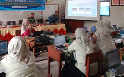 FORUM GURU SUMPUR KUDUS ADAKAN LAGI KREATIVITAS MEDIA PEMBELAJARAN PADA LANJUTAN KEGIATAN PKM DOSEN UIN MAHMUD YUNUS BATUSANGKAR