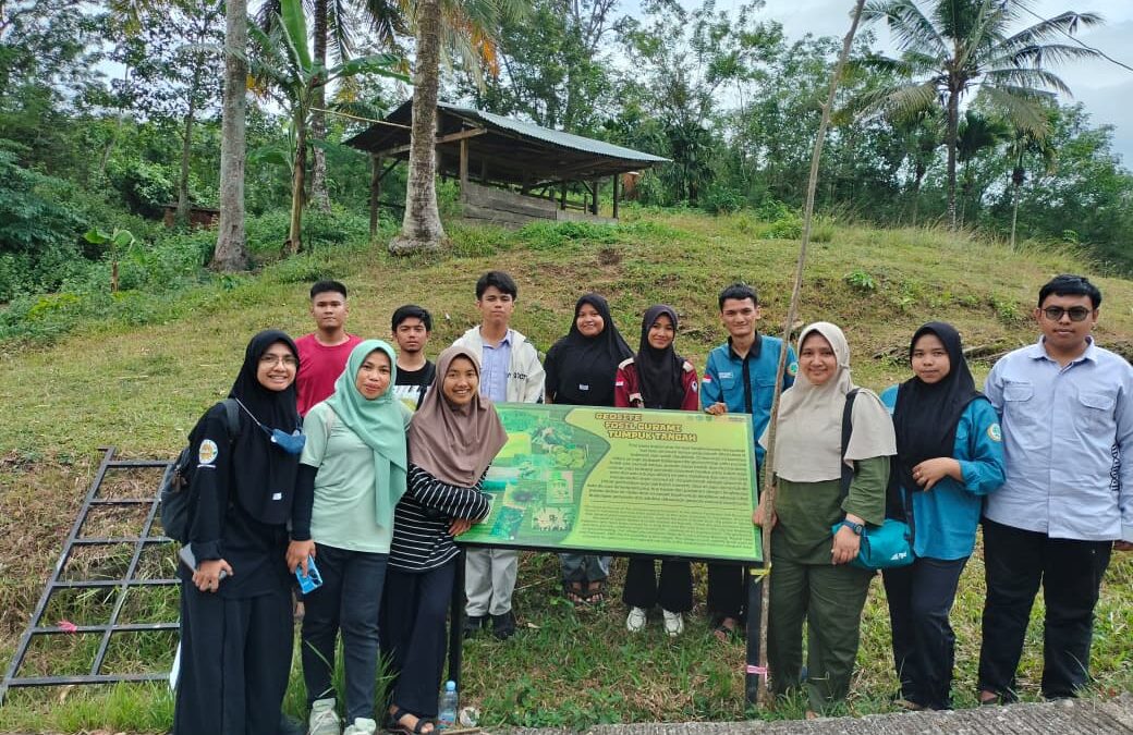 Eksplorasi Ekosistem Geopark Sawahlunto: Mahasiswa Tadris Biologi UIN Mahmud Yunus Batusangkar Gelar Kuliah Lapangan Ekologi 2025