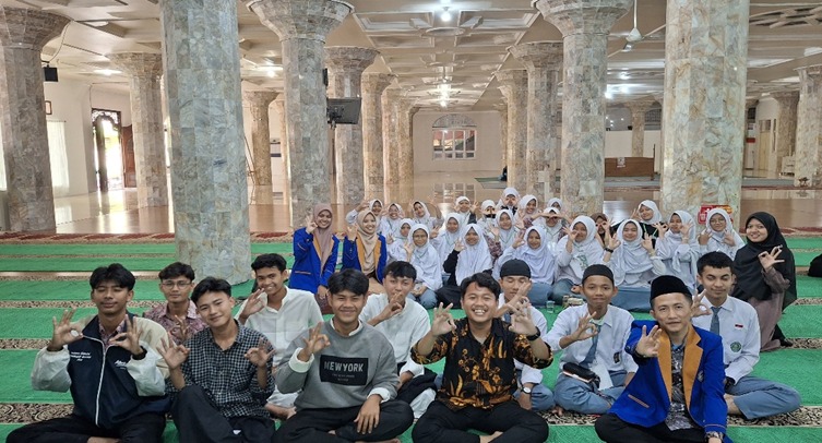 Perkuat Kecintaan Al-Quran: Mukhayyam Tafizh PBA UIN Mahmud Yunus Sukses Digelar Bersama MAN 3 Padangpanjang